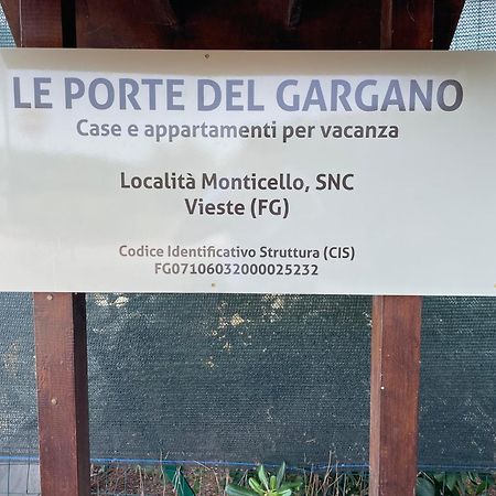 Appartamenti Le Porte Del Gargano 비에스테 외부 사진